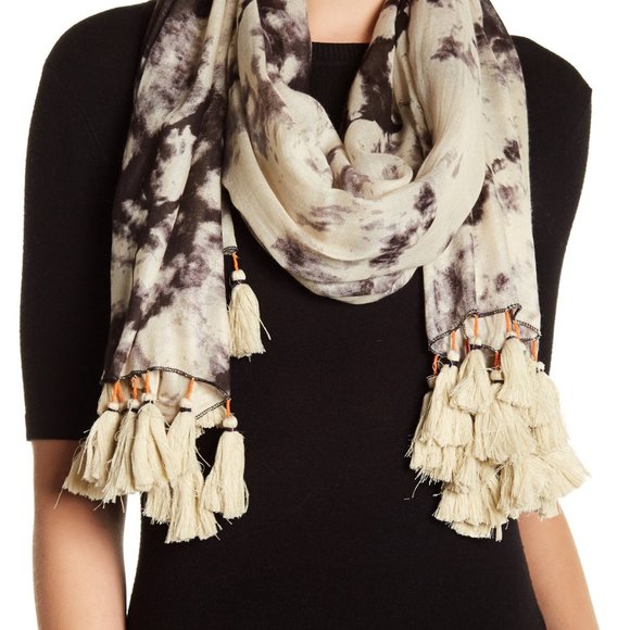 STARS New Tie-Dye Tassel Wrap Scarf BLACK MULTI CREAM Womens NWT Cute Gift🎉HP🎉 - Picture 4 of 4